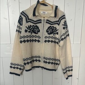 Jacqui E Navy and Cream Patterned Cardigan
